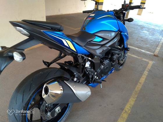 SUZUKI GSX-S750A 